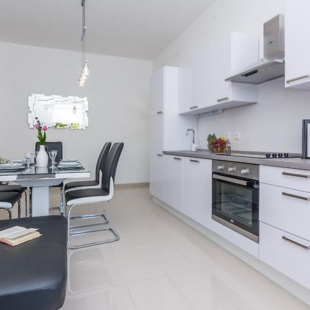 Apartments Marko Sukošan 外观 照片